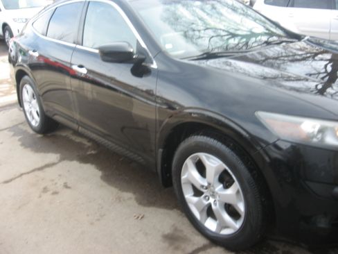Used 2010 Honda Accord Crosstour EX image 3
