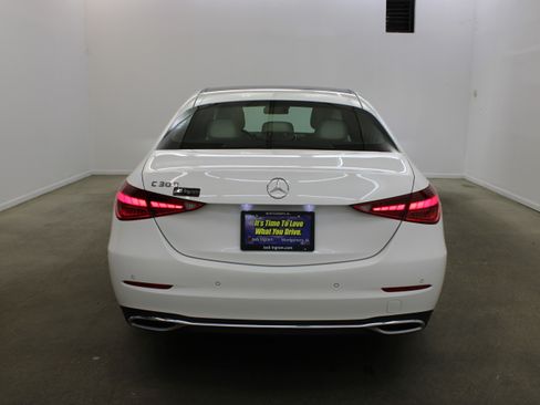 Used 2025 Mercedes-Benz C 300 image 4