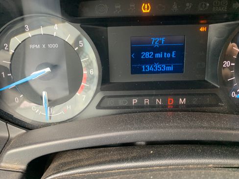 Used 2015 Ford Expedition XL image 5