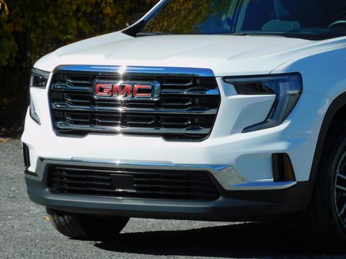 Certified 2025 GMC Acadia Elevation image 10