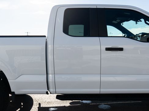 Used 2023 Ford F150 XL image 37