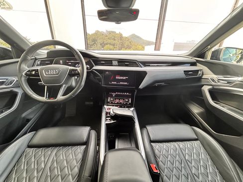 Used 2023 Audi e-tron S Prestige AWD/4WD image 10
