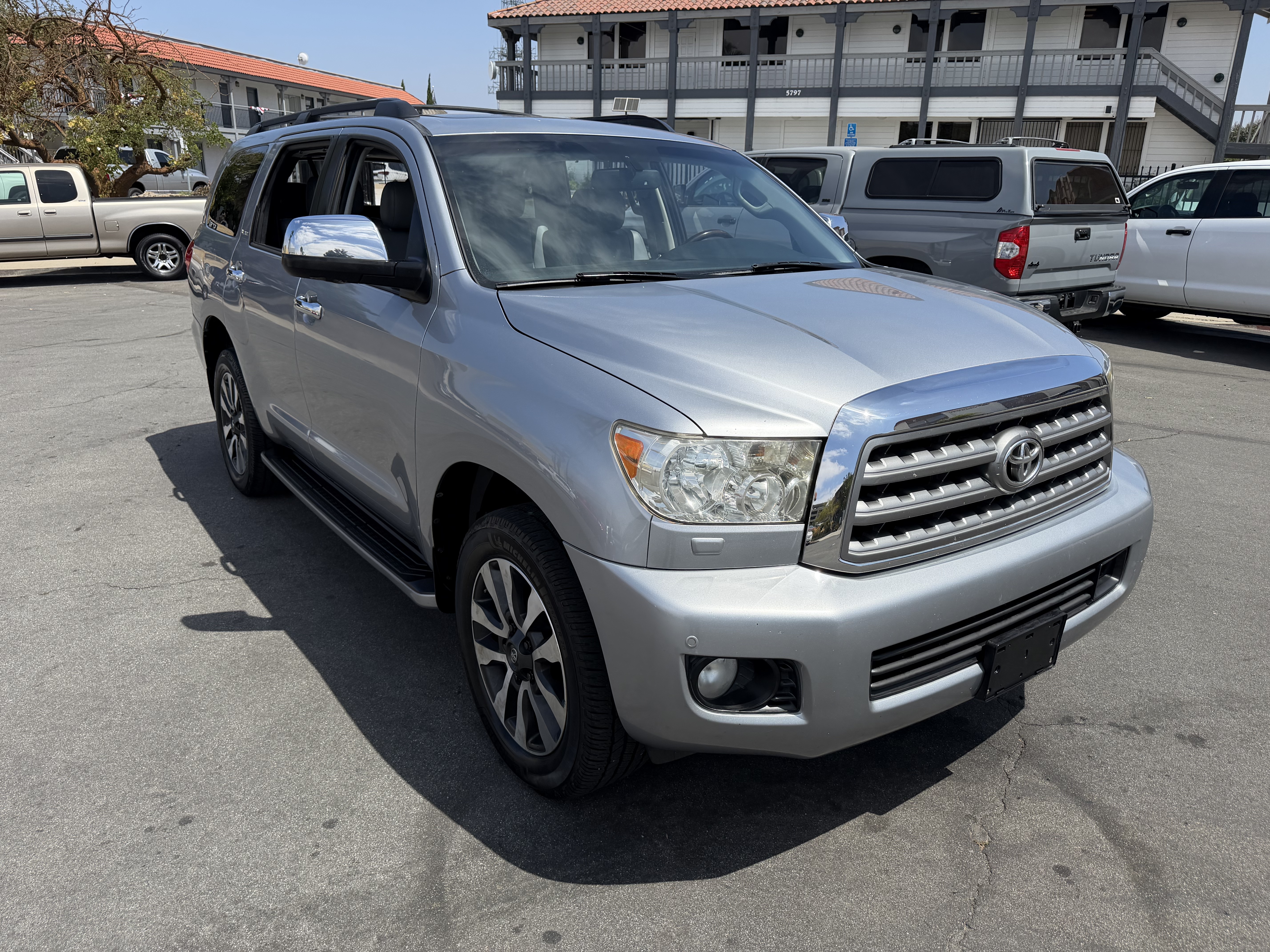 Used 2013 Toyota Sequoia Platinum AWD/4WD image 13