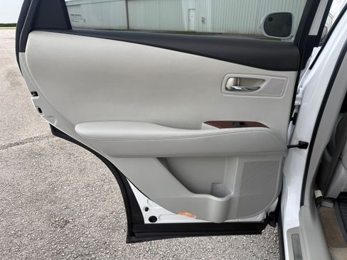 Used 2010 Lexus RX 350 2WD image 79