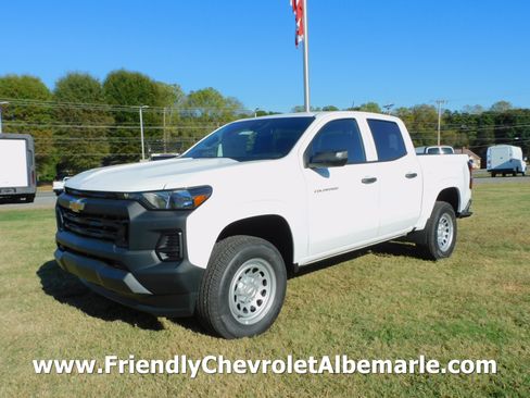 New 2026 Chevrolet Colorado W/T image 1