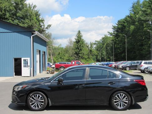 Used 2019 Subaru Legacy 2.5i AWD/4WD image 4