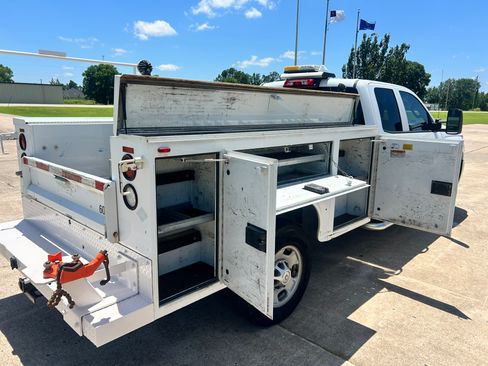 Used 2016 Chevrolet Silverado 2500 2WD Double Cab image 19