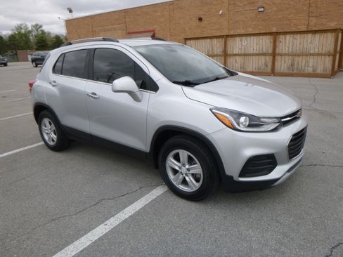 Used 2019 Chevrolet Trax LT image 4