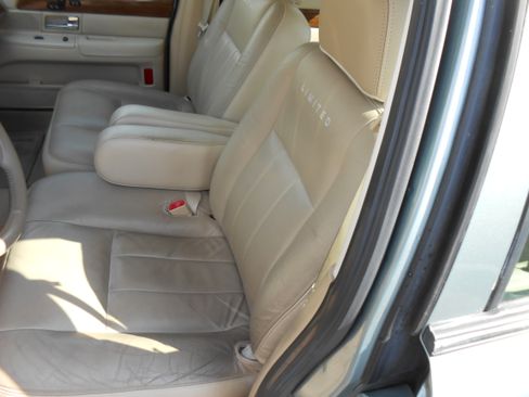 Used 2006 Mercury Grand Marquis LS image 12