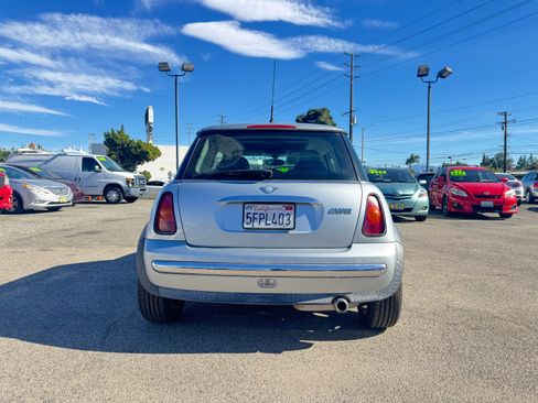 Used 2004 MINI Cooper image 6