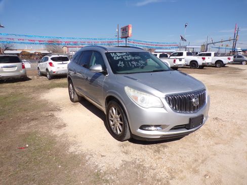 Used 2016 Buick Enclave Leather image 4