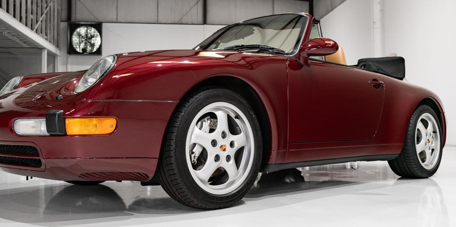 Used 1997 Porsche 911 Carrera 4 Cabriolet AWD/4WD image 32