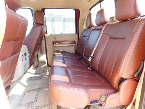 Used 2014 Ford F250 Super Duty Platinum image 22