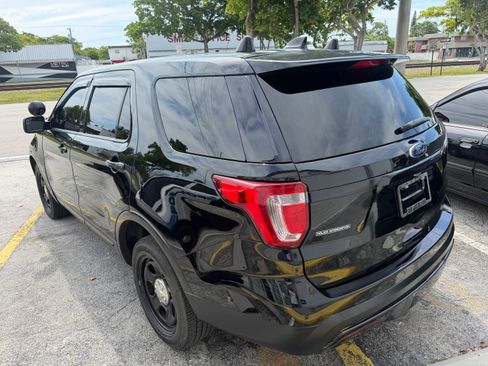 Used 2017 Ford Explorer 4WD Police Interceptor image 6