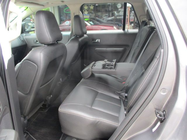 Used 2010 Ford Edge AWD Limited image 18