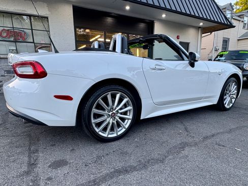 Used 2020 FIAT 124 Spider Lusso Convertible 2D RWD image 5