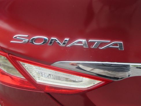 Used 2013 Hyundai Sonata GLS image 9