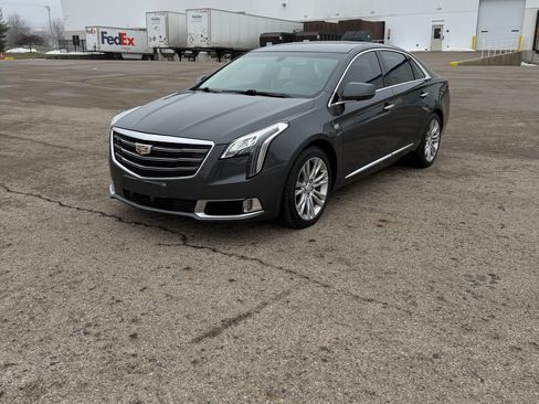 Used 2019 Cadillac XTS Luxury image 8