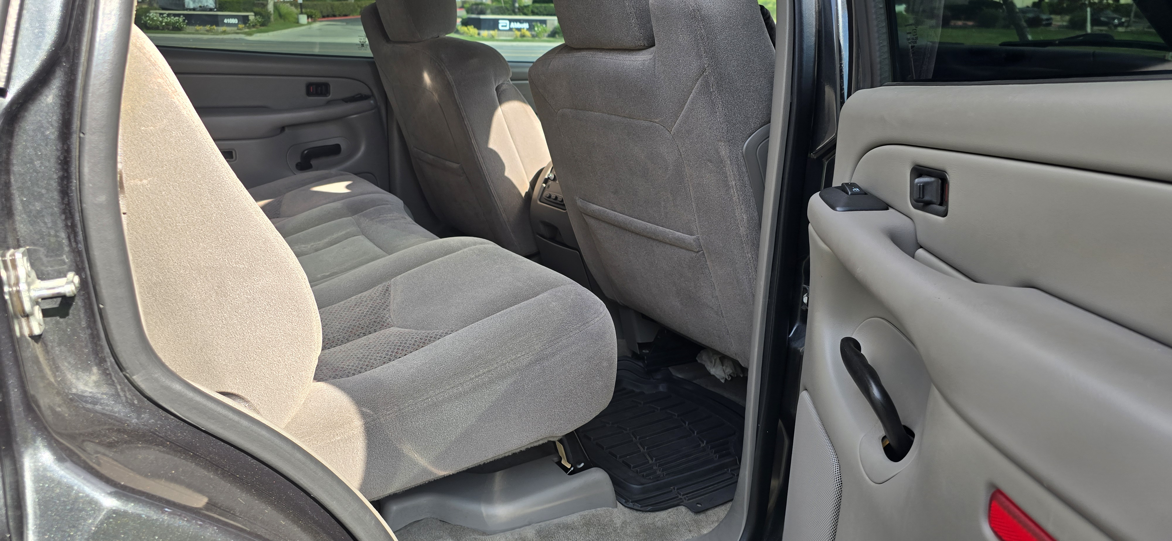 Used 2004 Chevrolet Tahoe 2WD image 31