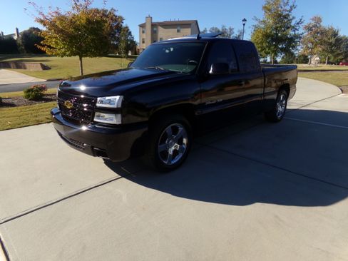 Used 2006 Chevrolet Silverado 1500 SS image 1