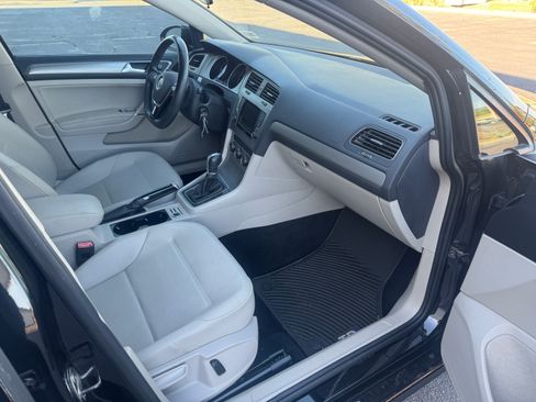 Used 2015 Volkswagen Golf TDI S image 13
