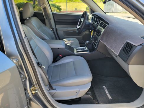 Used 2007 Dodge Magnum R/T Sport Wagon 4D RWD image 19
