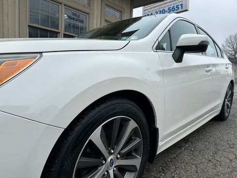 Used 2017 Subaru Legacy 2.5i Limited image 8