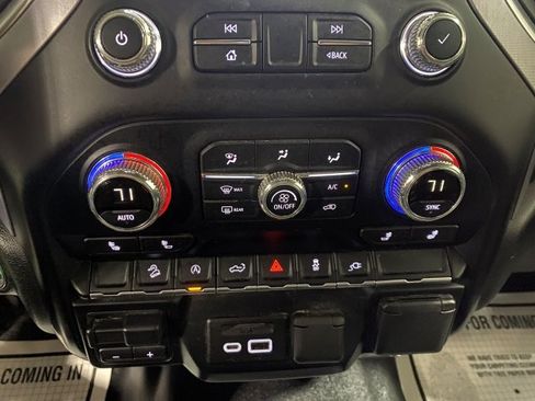 Used 2019 GMC Sierra 1500 4x4 Crew Cab SLT image 12