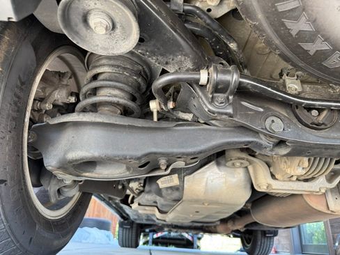 Used 2017 Toyota Highlander AWD V6 image 26