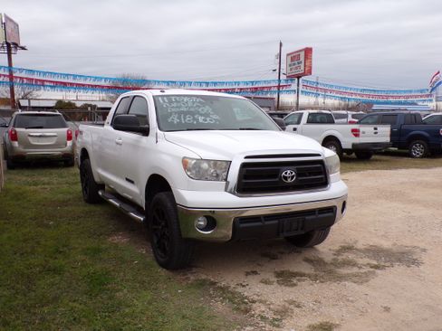 Used 2011 Toyota Tundra SR5 image 5