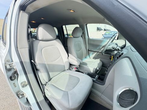 Used 2009 Chevrolet HHR LT image 18