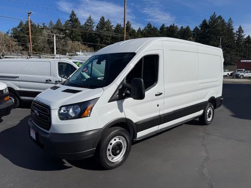 Used 2019 Ford Transit 250 image 9