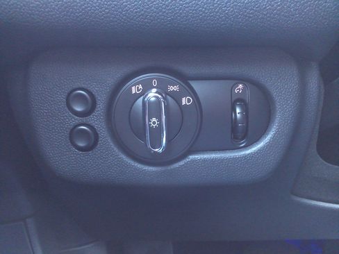 Used 2017 MINI Cooper Clubman image 28