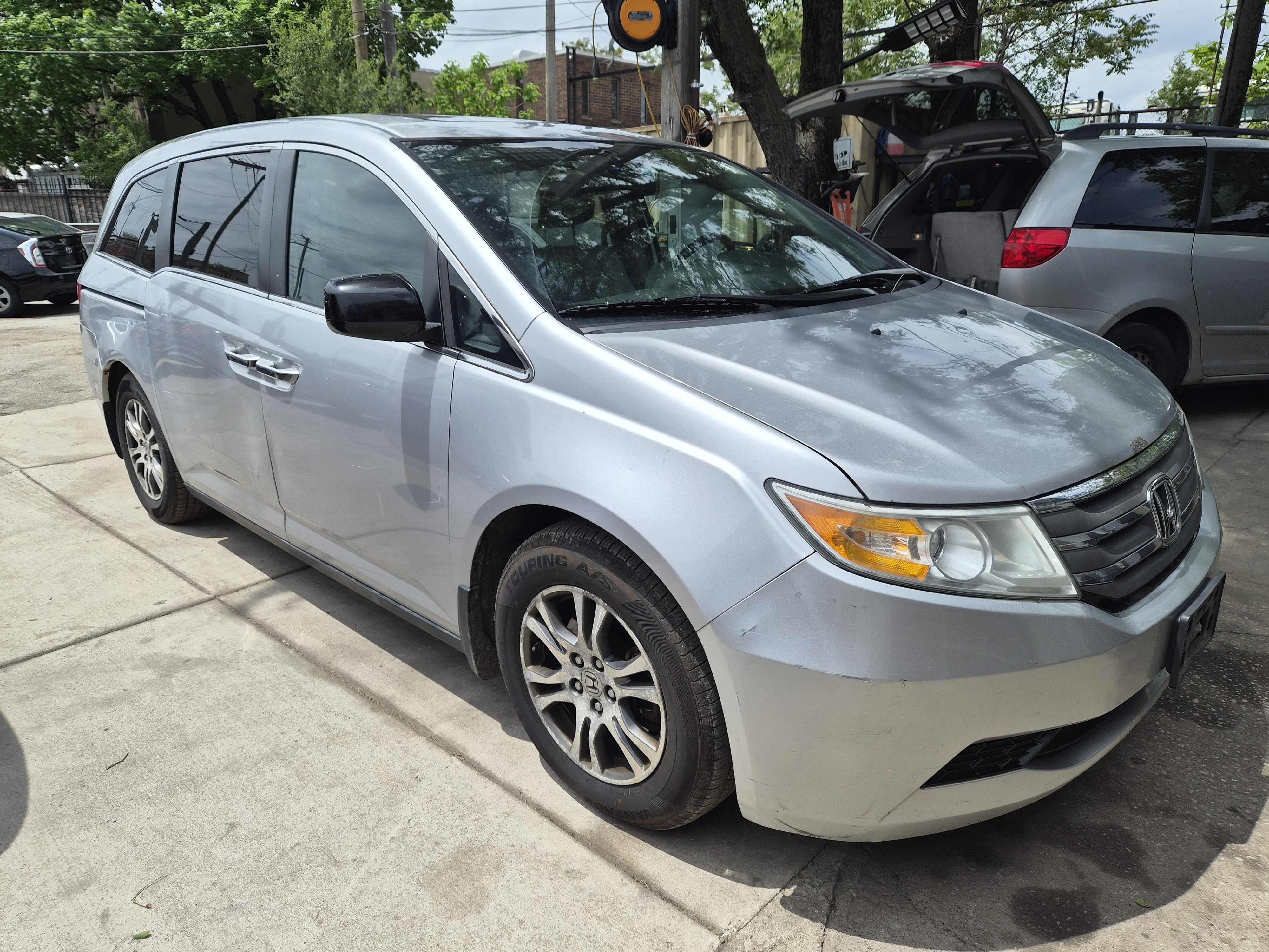 Used 2013 Honda Odyssey EX-L image 1