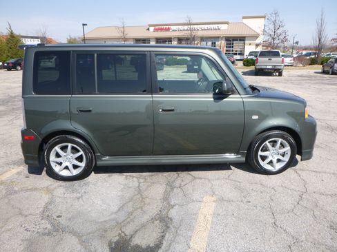 Used 2005 Scion xB image 5