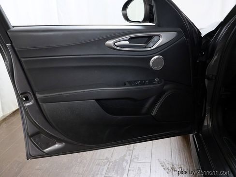 Used 2024 Alfa Romeo Giulia Ti image 28