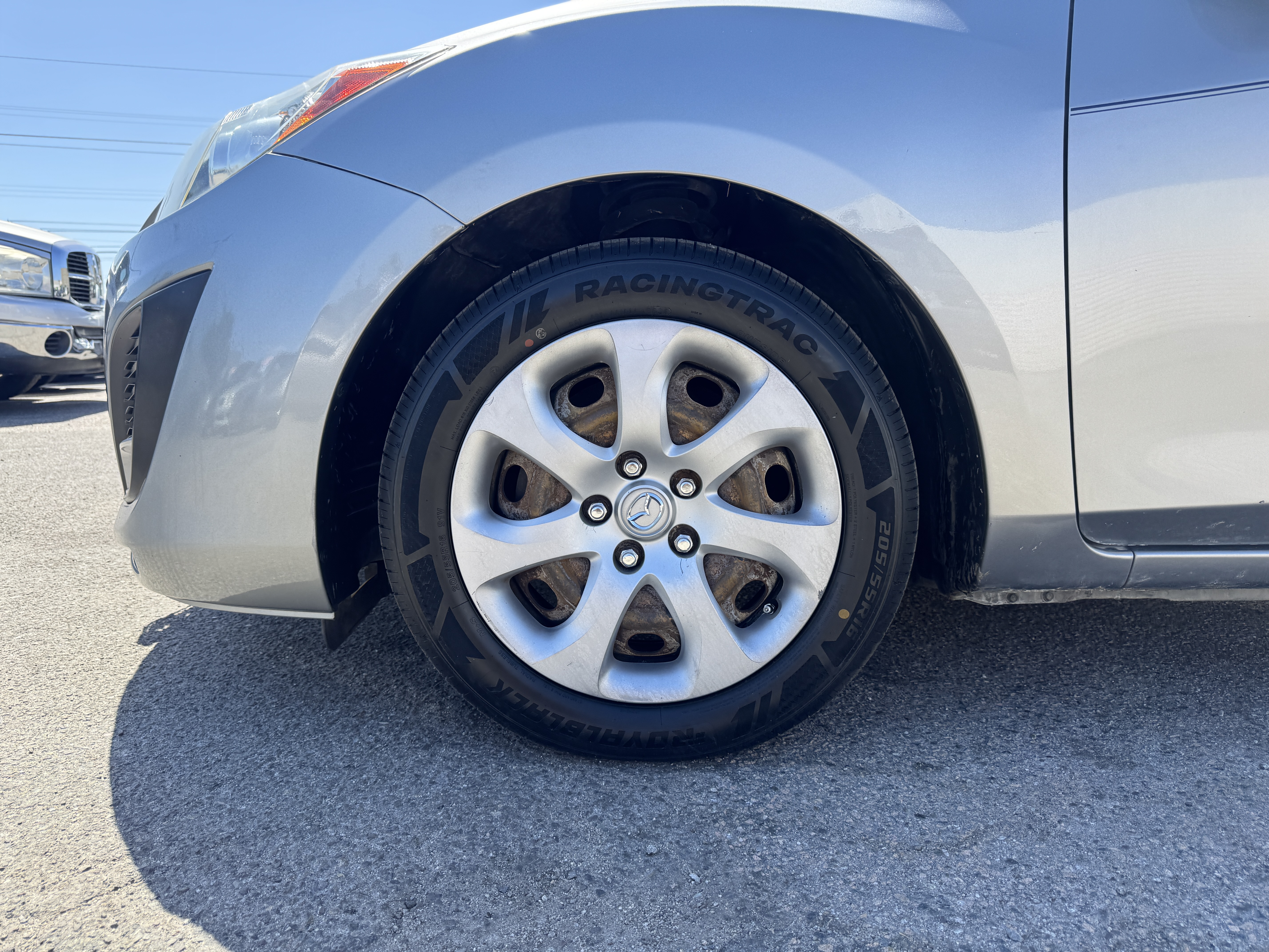 Used 2011 MAZDA MAZDA3 i Sport Sedan FWD image 14