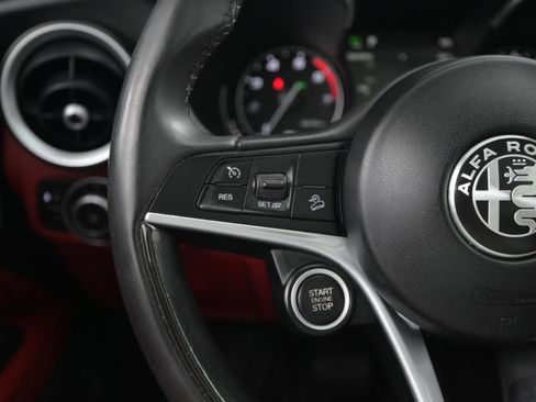 Used 2019 Alfa Romeo Stelvio Ti image 36