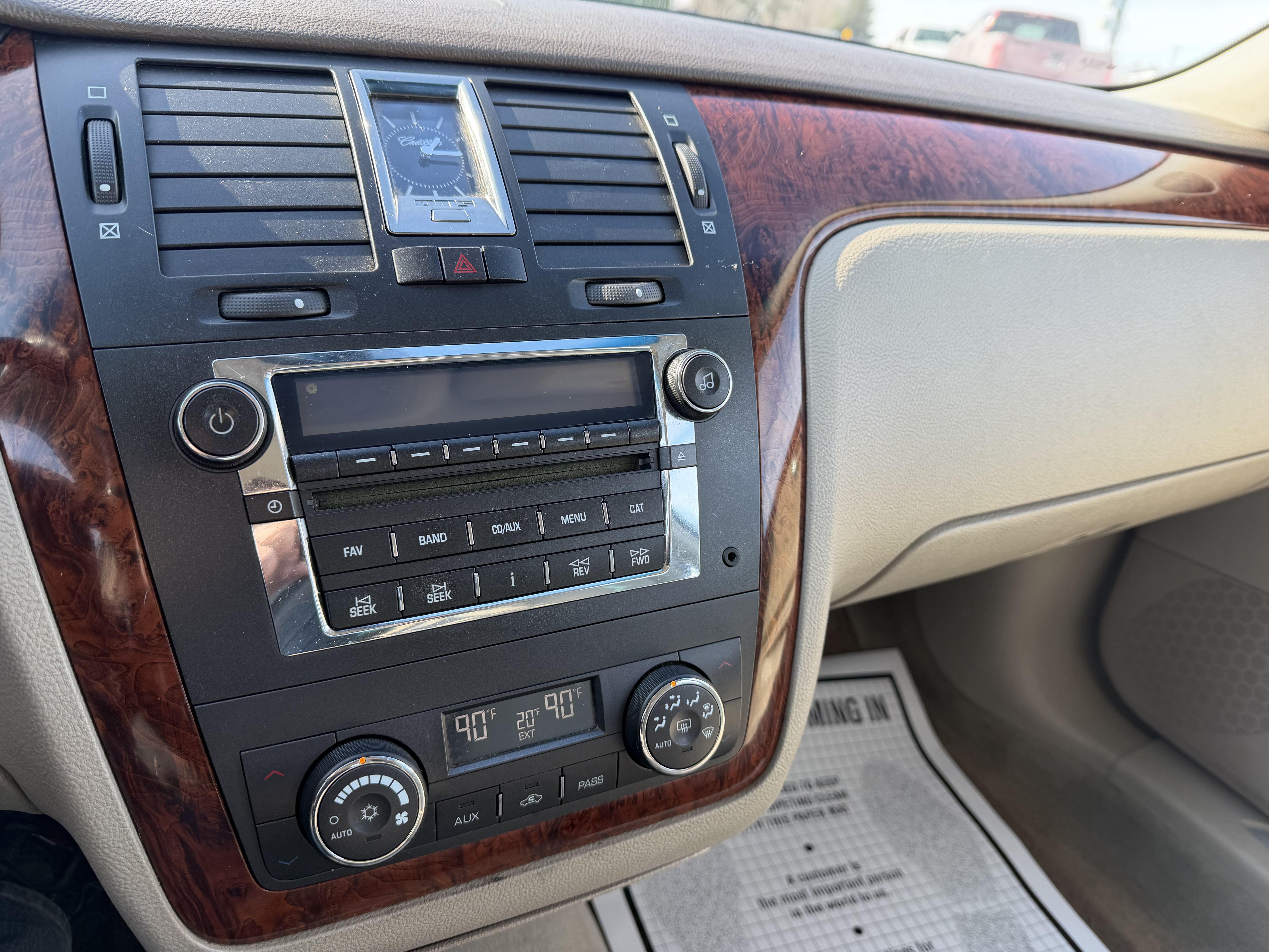 Used 2006 Cadillac DTS Sedan 4D FWD image 12
