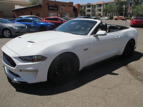 Used 2019 Ford Mustang GT Convertible RWD image 14