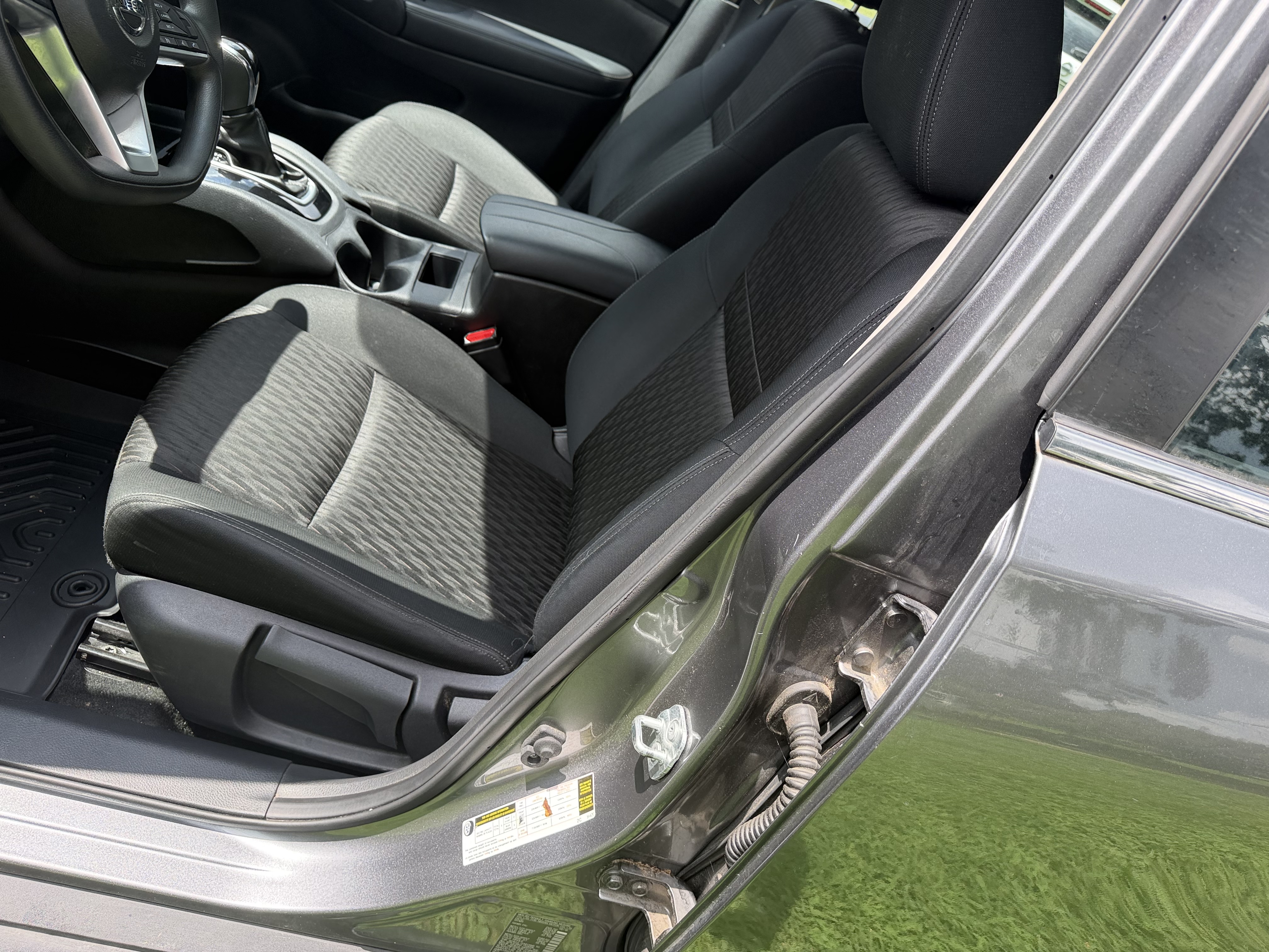 Used 2018 Nissan Rogue AWD image 20