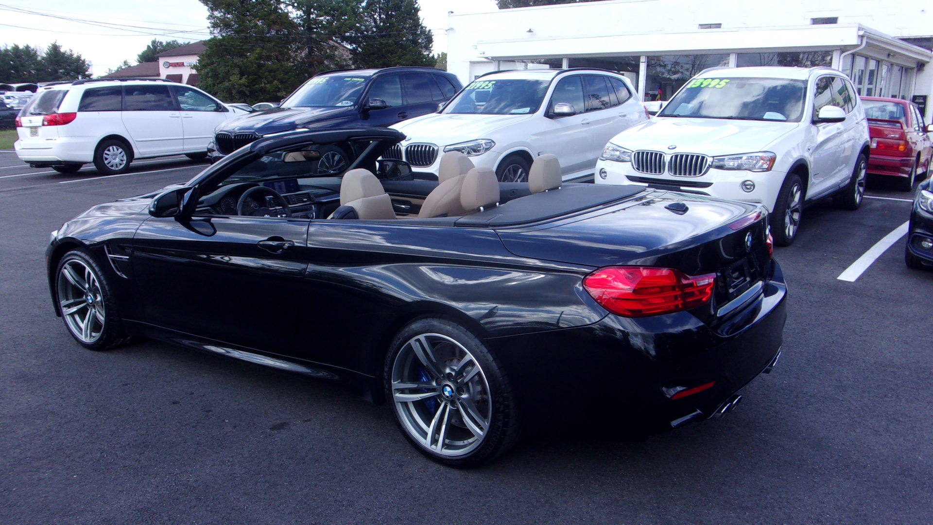 Used 2015 BMW M4 Convertible RWD image 6