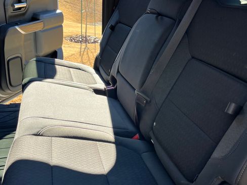 Used 2019 Chevrolet Silverado 1500 RST image 6