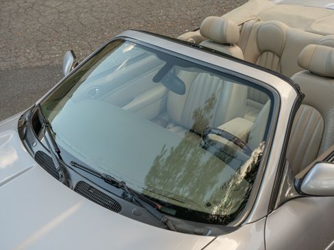Used 2001 Jaguar XK8 Convertible RWD image 19