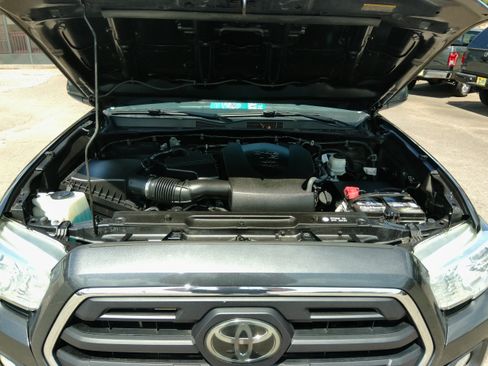 Used 2019 Toyota Tacoma 4x4 Double Cab SR5 image 64