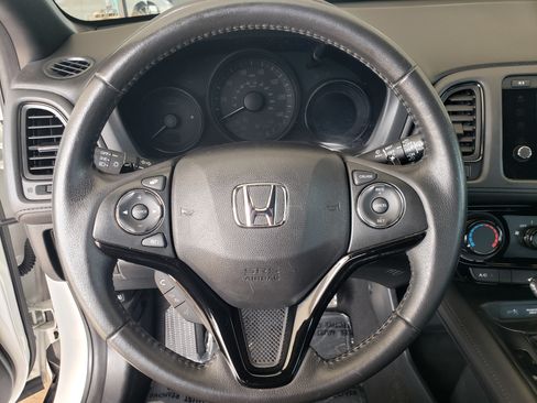 Used 2019 Honda HR-V Sport image 11
