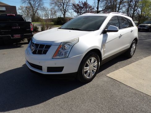 Used 2012 Cadillac SRX Luxury image 1