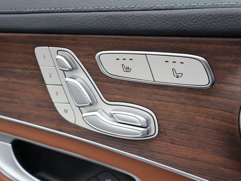 Used 2022 Mercedes-Benz GLC 300 image 20