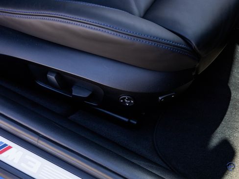 Used 2013 BMW M3 Competition image 71