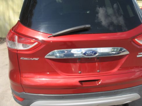 Used 2014 Ford Escape 4WD SE image 5